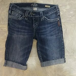 Silver Jeans Tuesday Bermuda shorts